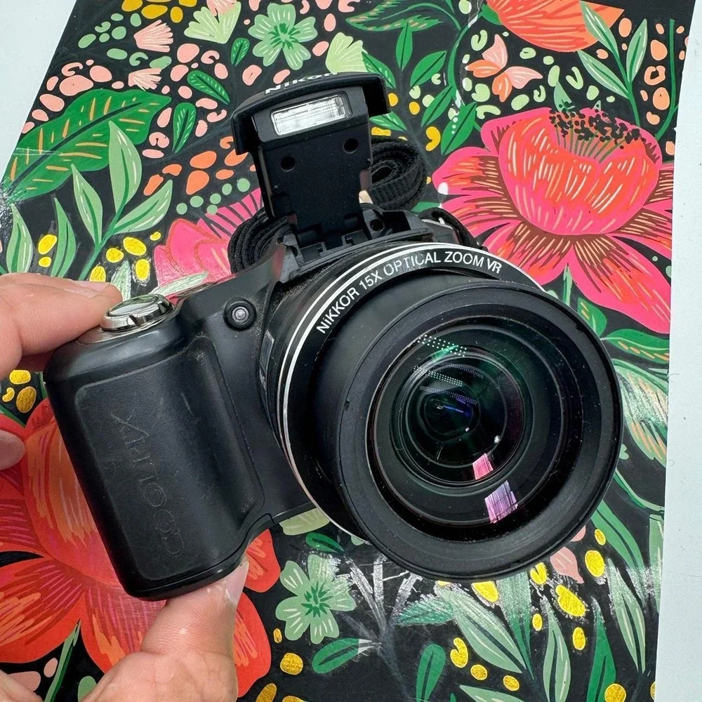 Nikon Coolpix L100 10MP Digital Camera – Powerful Zoom & Classic Build